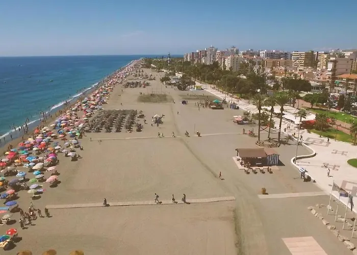 Apartamento 3 Habitaciones En Torre Del Mar A 50 Metros De La Playa